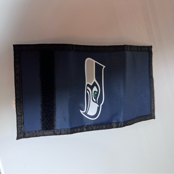 Seattle Seahawks Navy Wallet Kids - Picture 4 of 8